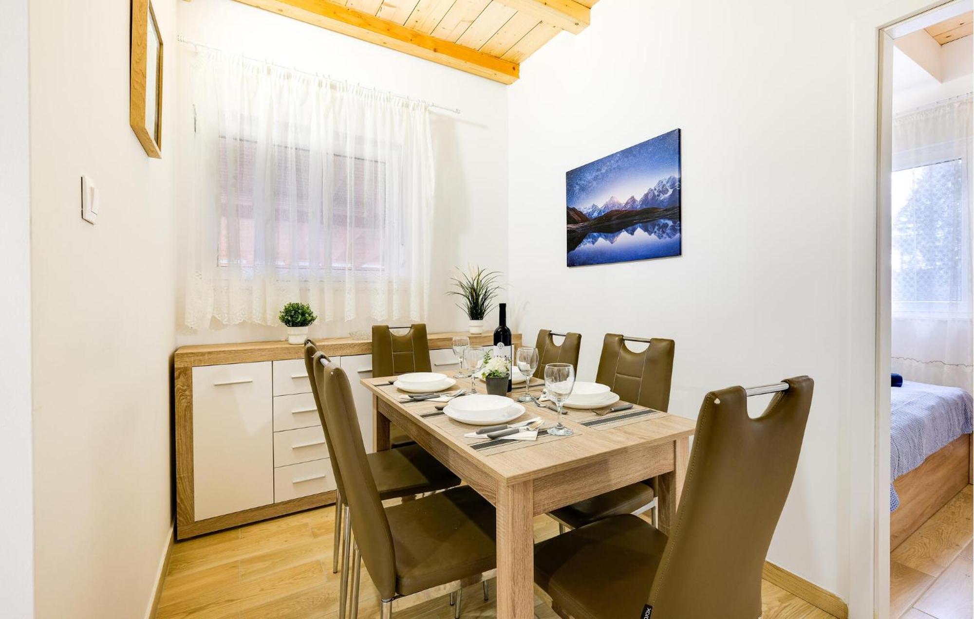 Stunning Home In Stari Brod With Kitchen Exterior foto