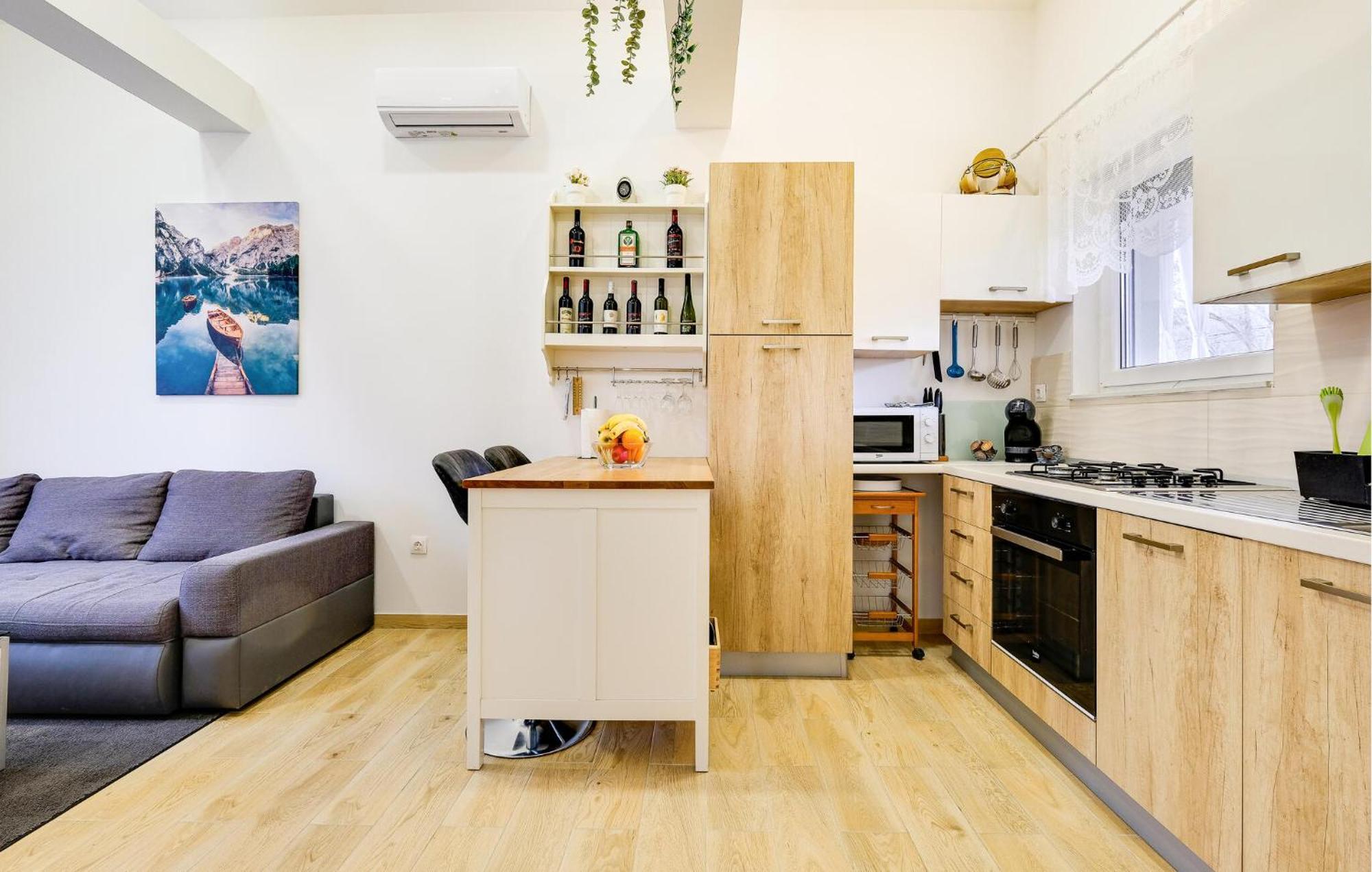 Stunning Home In Stari Brod With Kitchen Exterior foto