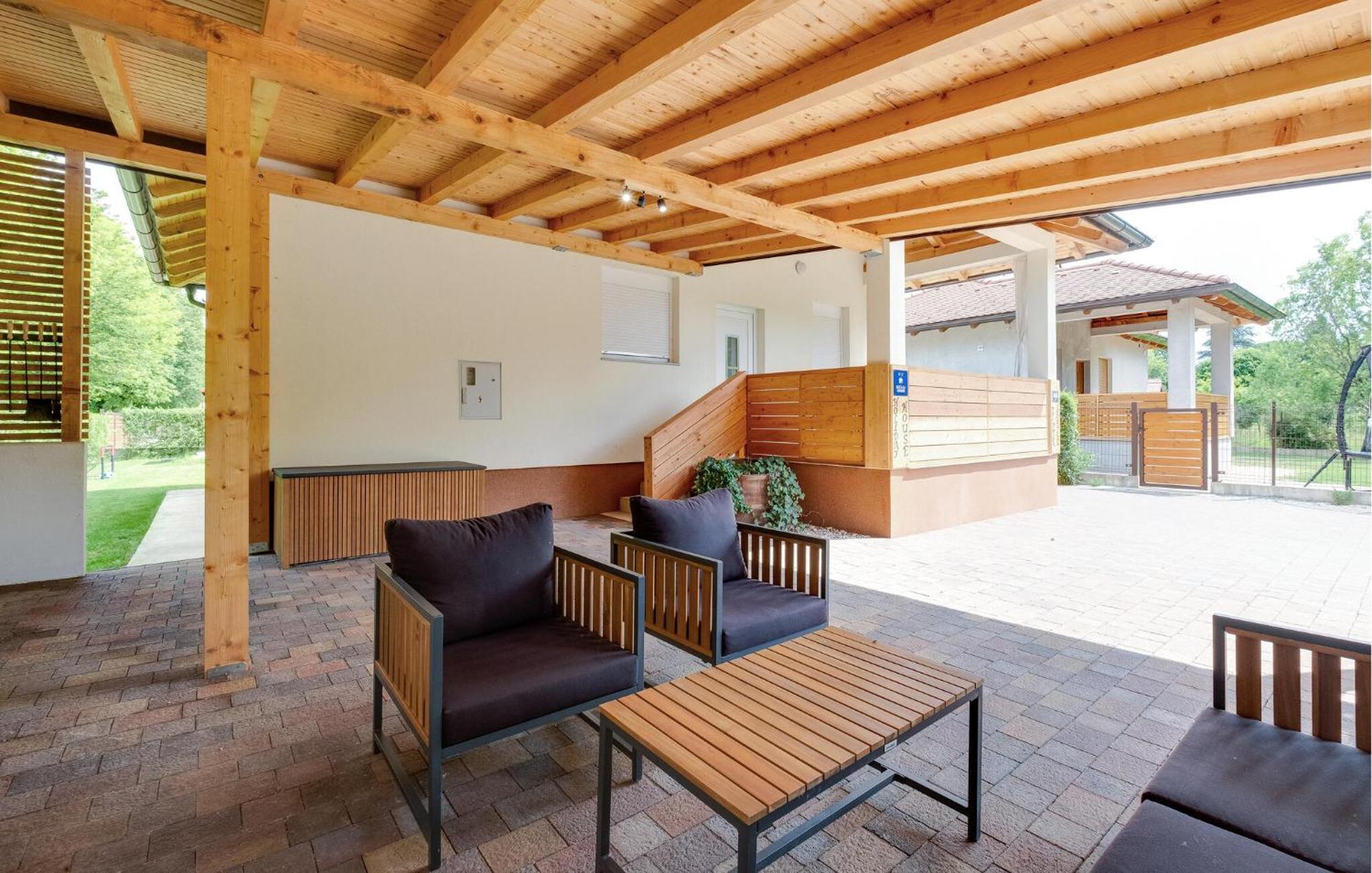 Stunning Home In Stari Brod With Kitchen Exterior foto