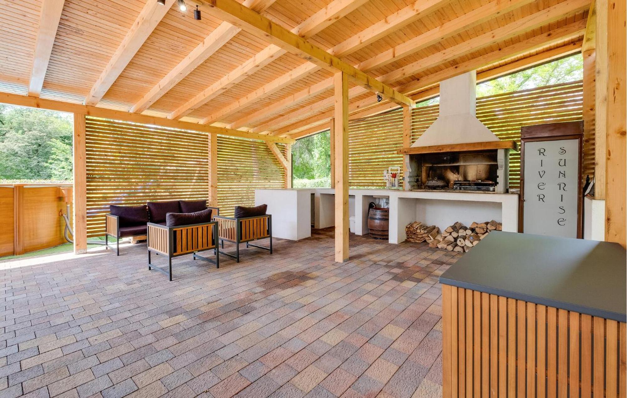 Stunning Home In Stari Brod With Kitchen Exterior foto