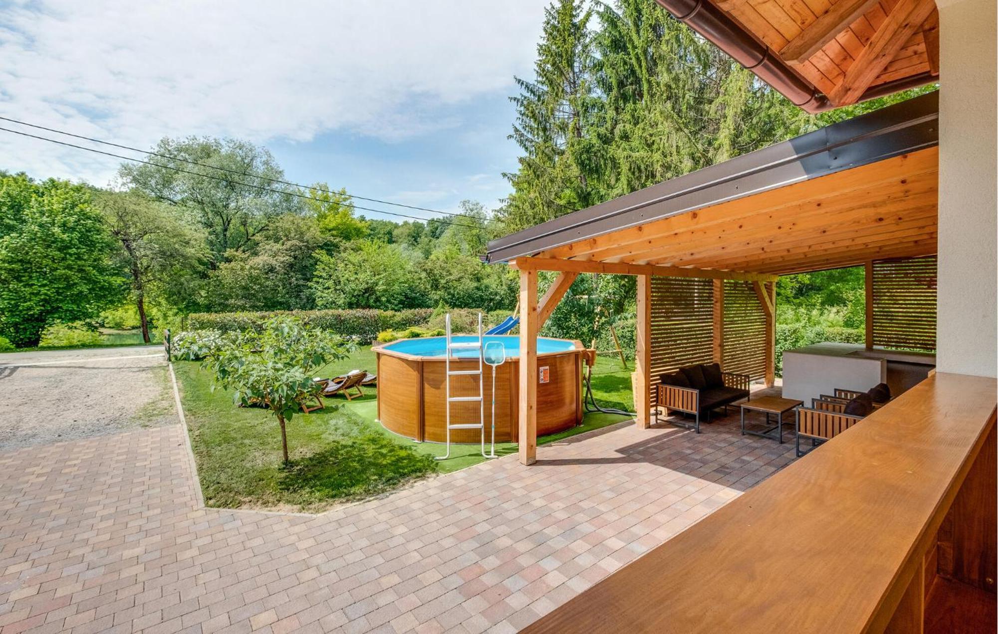Stunning Home In Stari Brod With Kitchen Exterior foto